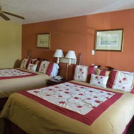 First Western Inn Caseyville Экстерьер фото