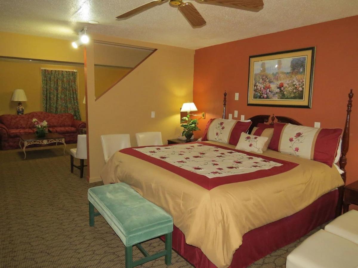 First Western Inn Caseyville Экстерьер фото